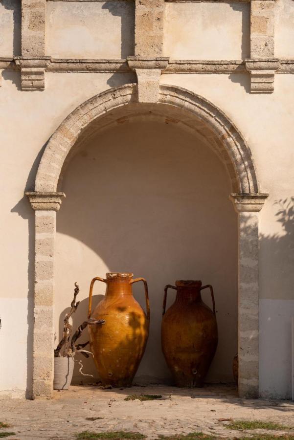 Villa Encantamiento - Dimora Gelsomino - Masseria Storica Nel Cuore Della Puglia Con Piscina Latiano Zewnętrze zdjęcie