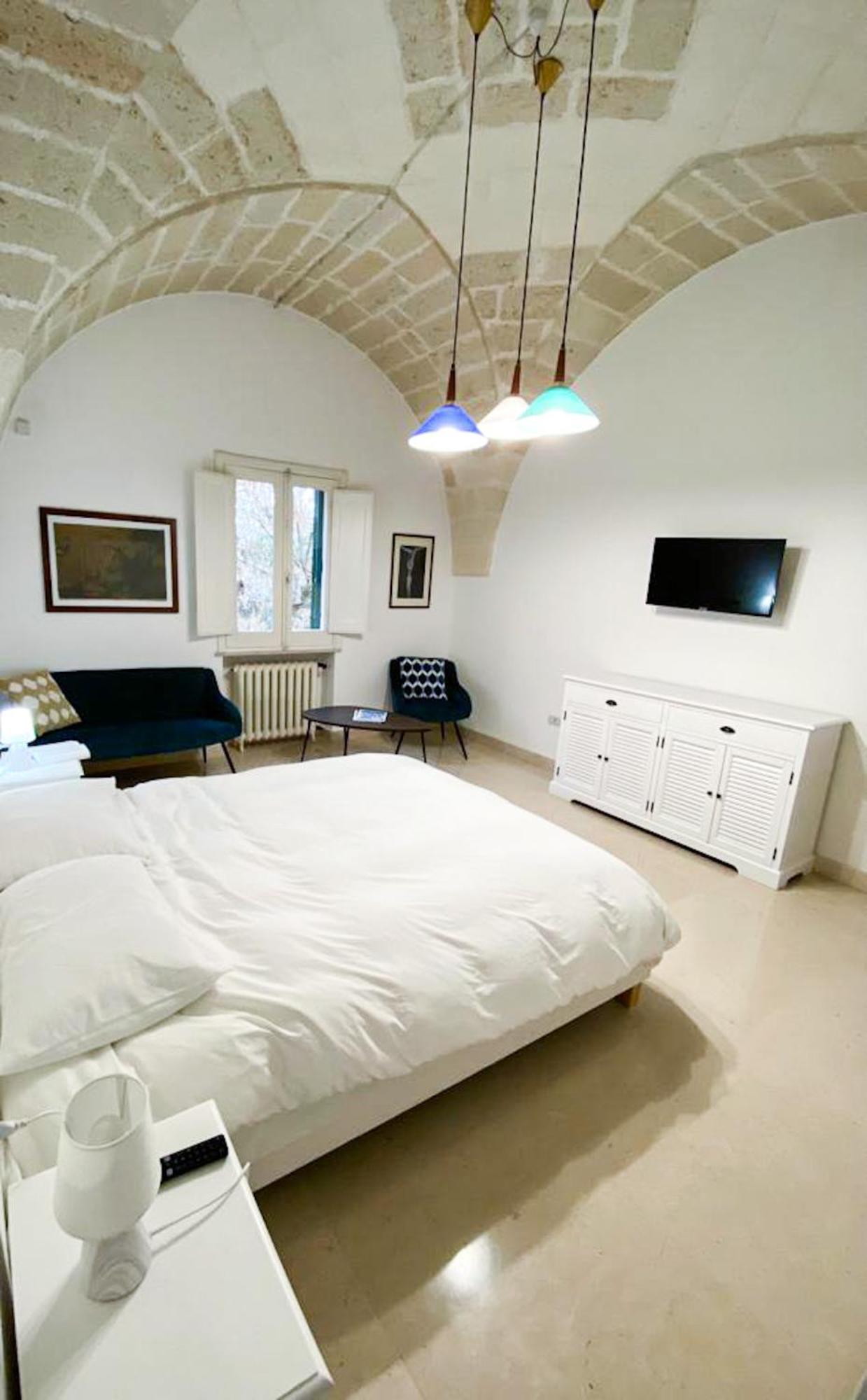 Villa Encantamiento - Dimora Gelsomino - Masseria Storica Nel Cuore Della Puglia Con Piscina Latiano Zewnętrze zdjęcie