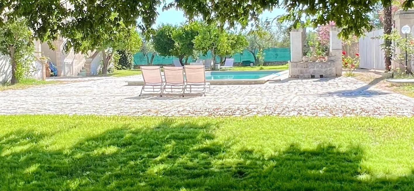 Villa Encantamiento - Dimora Gelsomino - Masseria Storica Nel Cuore Della Puglia Con Piscina Latiano Zewnętrze zdjęcie